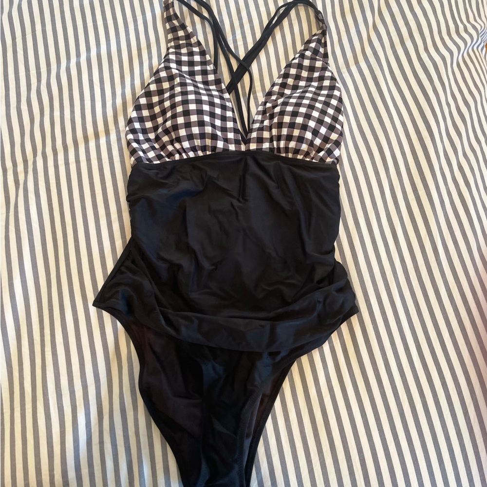 Black and White Gingham Ruched One Piece Swimsuit by Cupshe - Picture 5 of 8